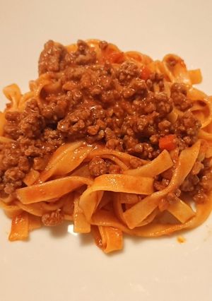 A picture of Tagliatelle alla Bolognese.