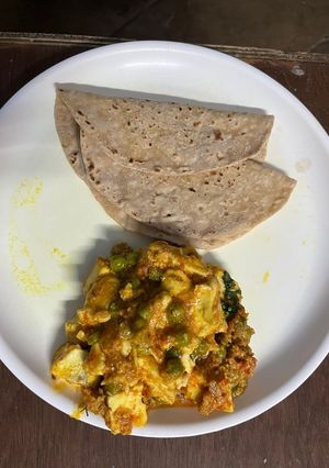 মটর পনির (matar paneer recipe in Bengali) রেসিপির প্রধান ছবি