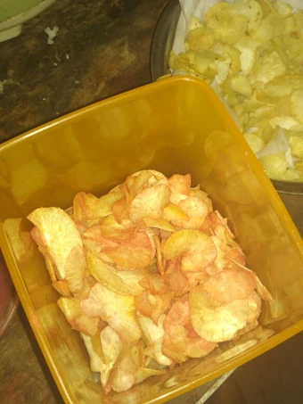 Cara Gampang Membikin Resep Keripik singkong gurih yang Uenak Anti Ribet, Lezat