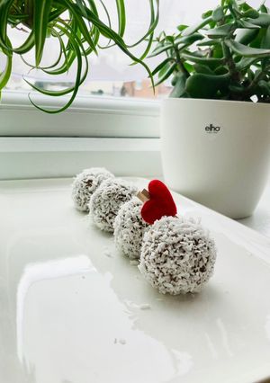 Kókuszgolyó kicsit átgondolva recept fotója