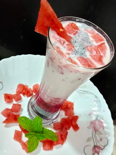 வாட்டர் மெலன் மஸிட்டோ (Watermelon mojito recipe in tamil) செய்முறை முக்கிய புகைப்படம்