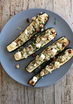Une photo de Courgettes farcies noisettes et feta