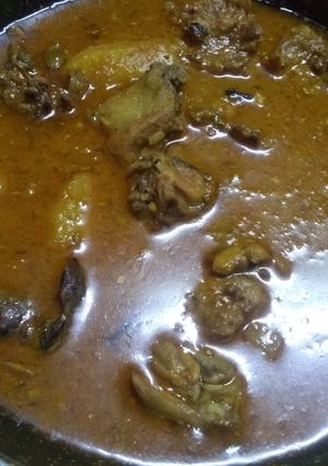 A picture of Chicken curry.