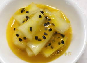涼拌百香果冬瓜 的食譜成品照片