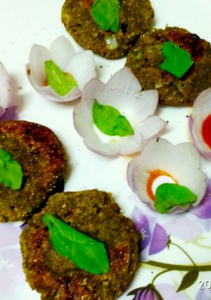 A picture of Scouts palak cutlet.