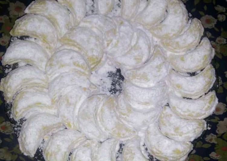 Bikin cemilan rasa lebaran π€