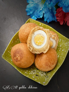 A picture of Egg Buns/roll.