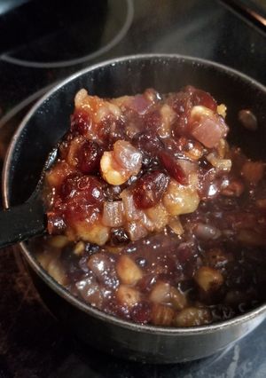 A picture of Apple Hazelnut Cranberry Sauce.