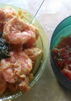 Foto resep Udang tumis bumbu plus sambal tomat pedas