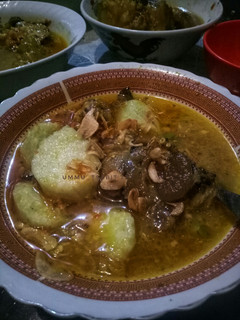 Foto resep Lontong Kikil Surabaya