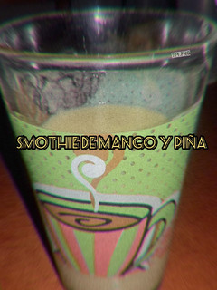 Una foto de Smoothie de mango y piña