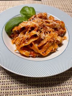 Foto de Tagliatelle de Atum, Anchovas e Alcaparras
