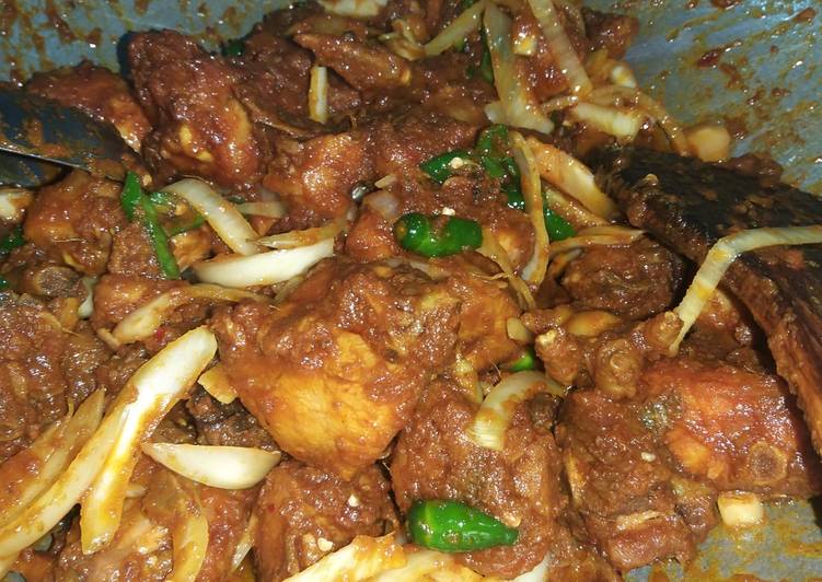 Cara Gampang Membuat Ayam masak merah ala malaysia Anti Gagal