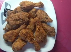Una foto de Pollo a la Broaster 🍗