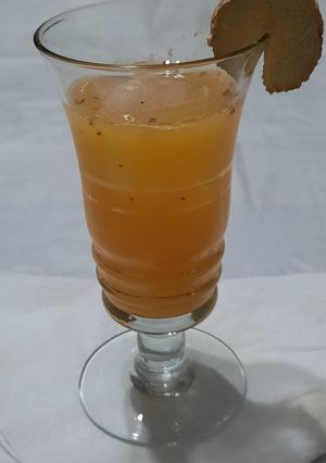 Una foto de Naran - gin (cóctel)