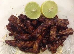 Foto resep Tempe orek (Tempe pedas manis dengan perasan jeruk)