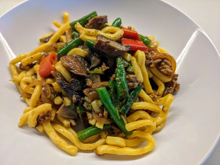 Easy Ways Prepare Recipes Egg Noodle Stir-Fry with Homemade Sauce the Delicious Appealing.