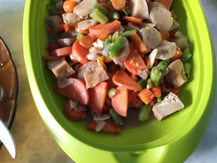 Langkah Gampang Membikin Resep Cah wortel buncis pentol yang Lezat Anti Ribet, Mantap Sekali
