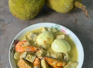 Gambar Tarap muda masak lemak udang telur rebus
