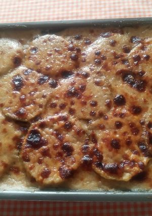 Foto principal de Moussaka de berenjenas con ternera y puré de papas