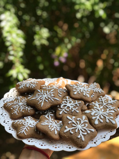 Una foto de Galletitas navideñas de jengibre al estilo alemán
