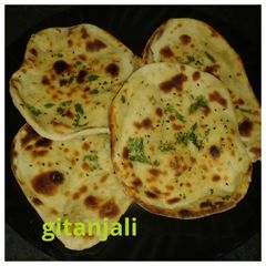 A picture of Naan.