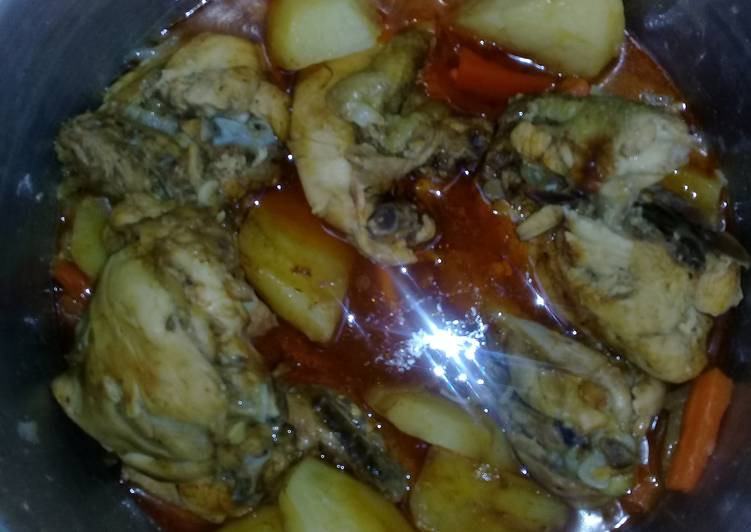 Recipe of Quick Chicken stew with potatoes