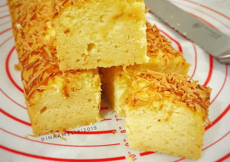 Bolu Tape Putih Telur