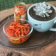 A picture of Carrot Pickle.