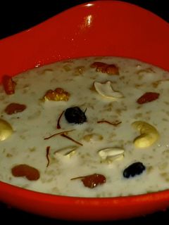 डिलीसीयस ओट्स(delicious oats recipe in hindi) रेसिपी मुख्य फोटो