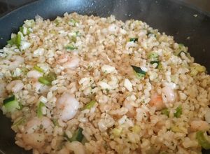 Una foto de Arroz con gambas al piripiri
