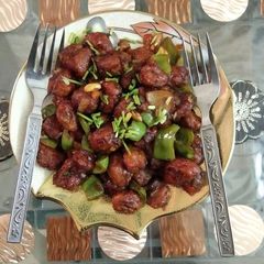 A picture of Soya chunks Manchurian.