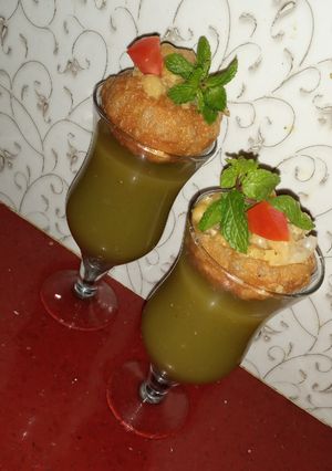 डालगोना स्टाइल पानी पूरी (Dalgona Style Pani Puri Recipe in Hind रेसिपी मुख्य फोटो