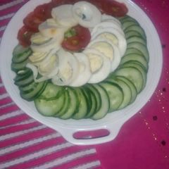 A picture of Salad and veg.