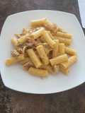Tortiglioni con Crema, Pollo y Tocino