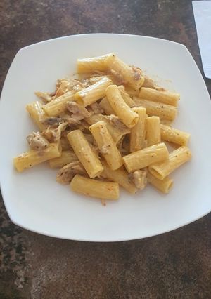 Una foto de Tortiglioni con Crema, Pollo y Tocino