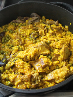 Una foto de Arroz con costillas