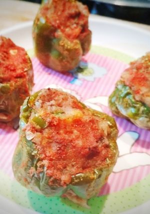 A picture of Stuffed Capsicum with Garbanzo beans.