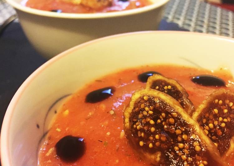 Recette: Soupe de tomates aux figues
