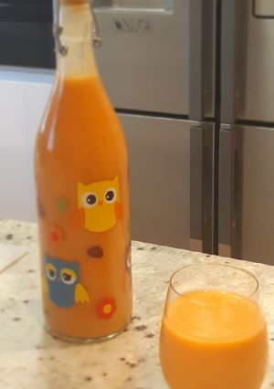 Una foto de Gazpacho de melocotón