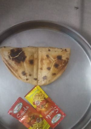 A picture of Roti sandwich.