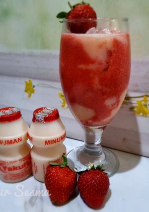 Foto resep Strawberry Yakult