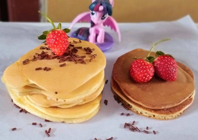 Bagaimana Menyiapkan Soufle Pancake Fluffy yang Sempurna