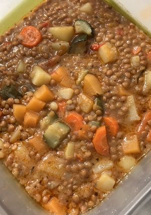 Una foto de Lentejas de bote con verduras y especias sabor Cookpad