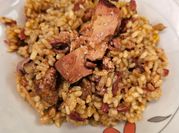 Una foto de arroz con foie
