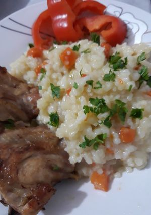 O poză a rețetei Pilaf cu carne de pui.