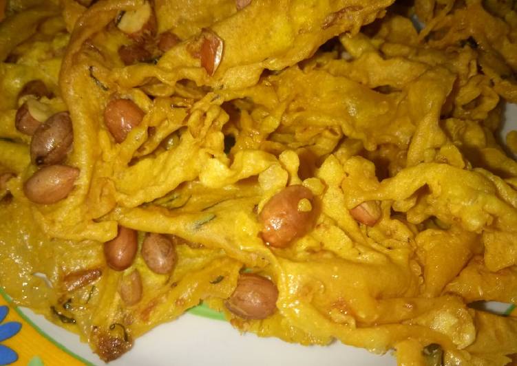 Rempeyek kacang tanah renyah