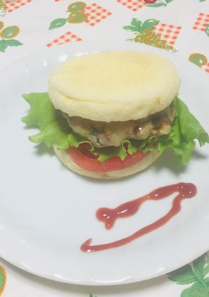 Una foto de Pan con Hamburger Steak!