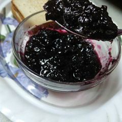 A picture of Black grapes jam.