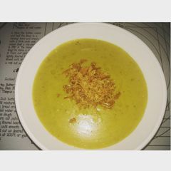 A picture of Smokey vegan pea and potato soup.